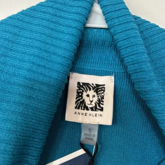 Anne Klein Blue Ocean Short Sleeze Turtleneck Shirt - Picture 5 of 7